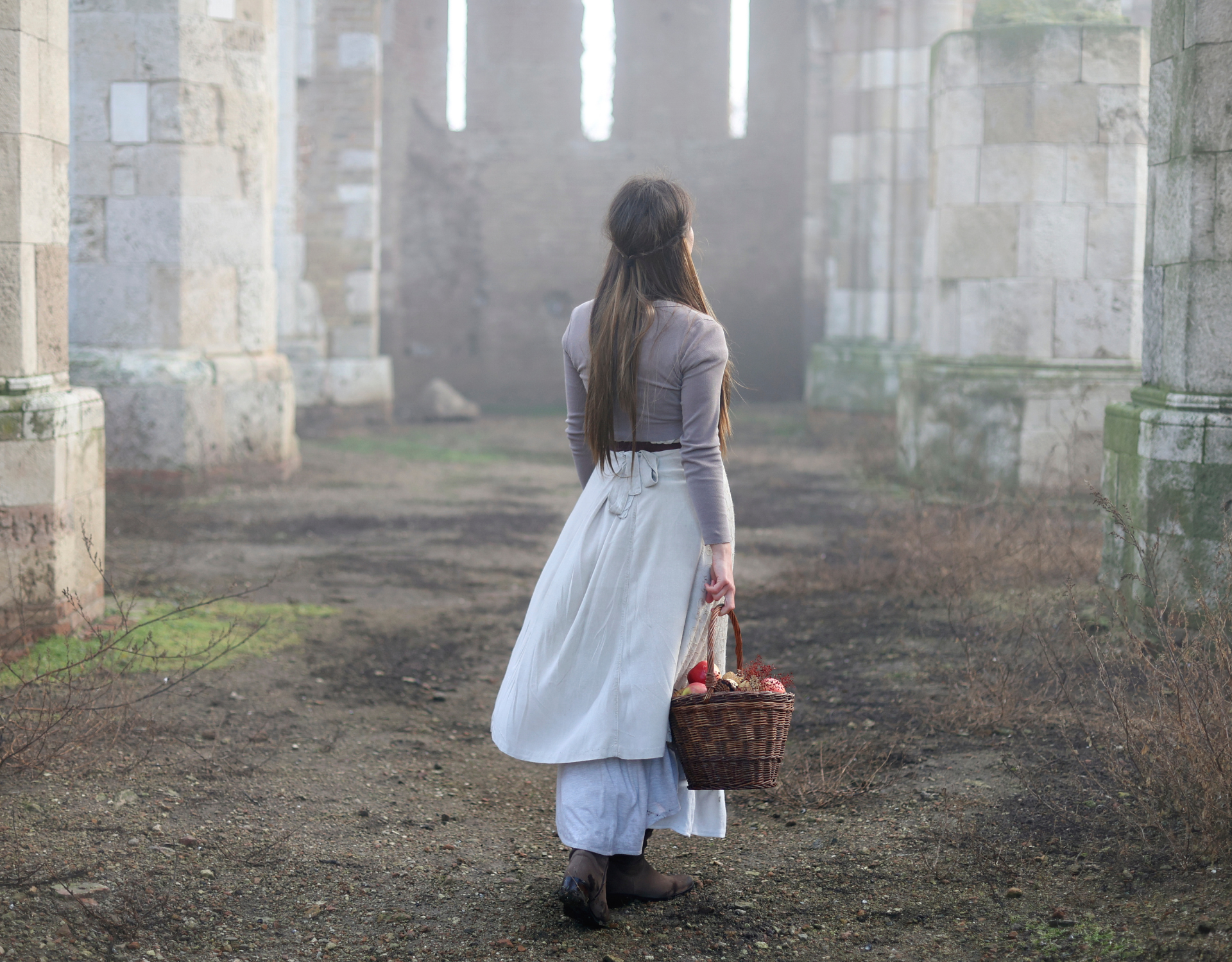 How to Book a Cosplay Location Photoshoot: A Beginner’s Guide to Finding Photographers, Locations & Nailing Your First Shoot